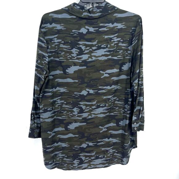 Sanctuary Camo Print Longer Length Tunic Top Shirt Womens Size Medium - Picture 3 of 7